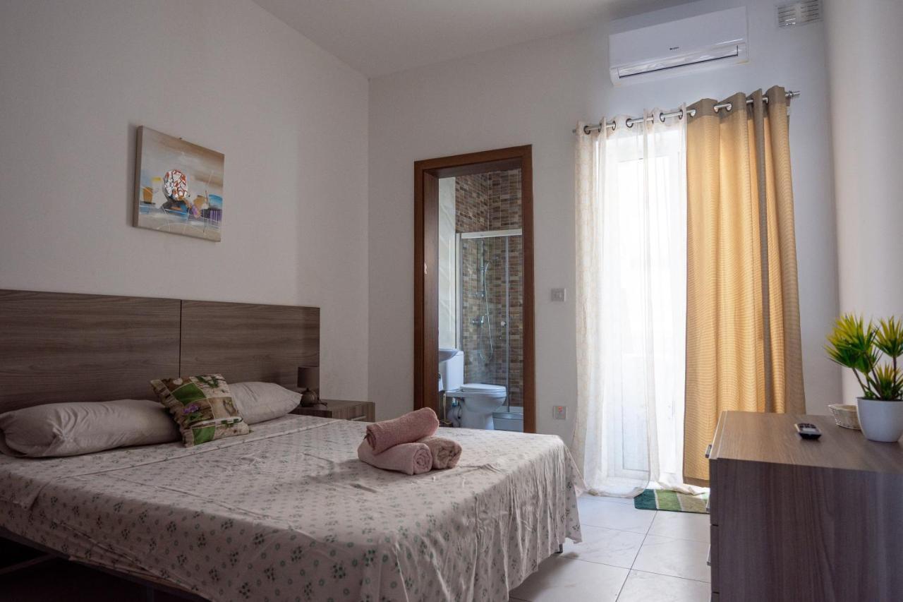 Seafront Apartment Between Valletta And Sliema Msida Exterior foto